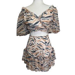 𝅺saylor Puff Sleeve Crop Top and Ruffle Skirt‎ Set Size Large